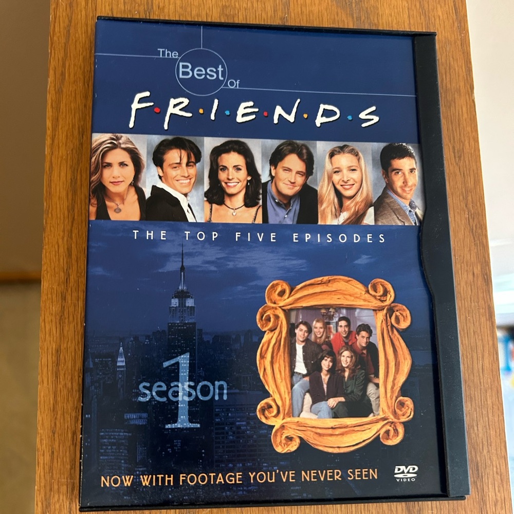 Friends DVD Season 1 Jennifer Aniston Matthew Perry chandler friends dvd